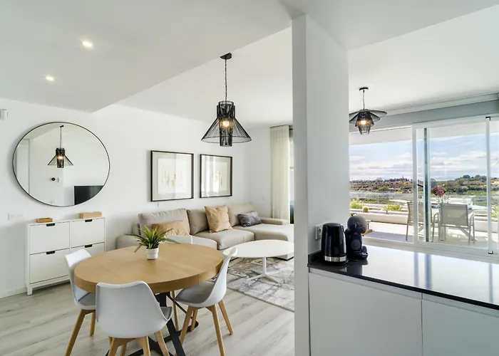 Oceana Views - 2 Bedroom By Finest * 埃斯特波纳