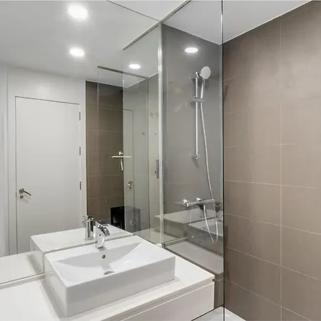 Apartman Oceana Views - 2 Bedroom By Finest *