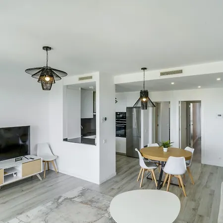 Oceana Views - 2 Bedroom By Finest *