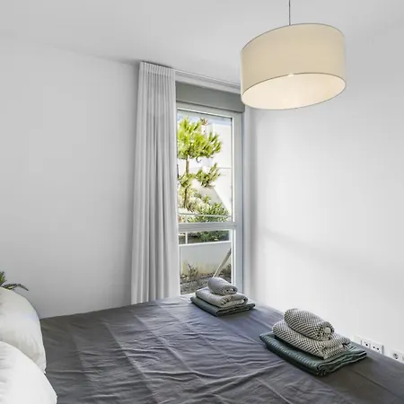 Oceana Views - 2 Bedroom By Finest *