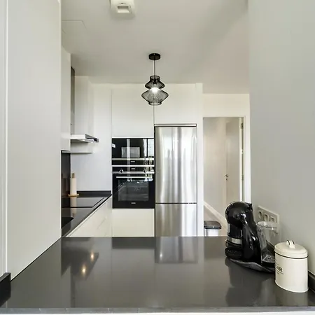 Apartment Oceana Views - 2 Bedroom By Finest