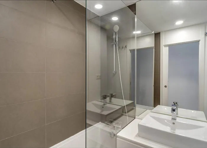 Oceana Views - 2 Bedroom By Finest Διαμέρισμα *