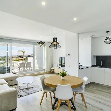 Daire Oceana Views - 2 Bedroom By Finest