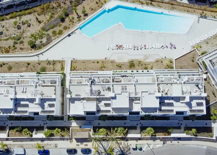 Oceana Views - 2 Bedroom By Finest Apartment Estepona